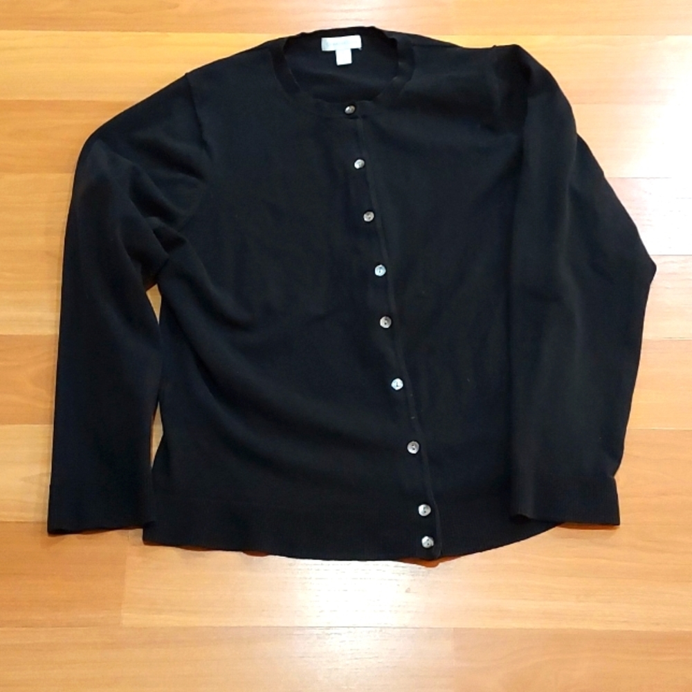 Charter Club, simple black cardigan, nwot,xl, ptp 23"